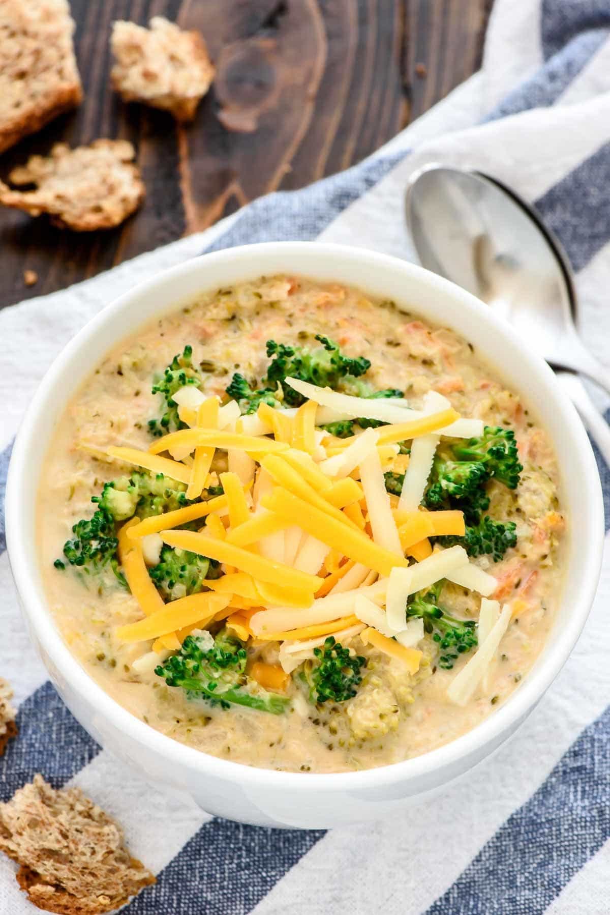 https://www.the36thavenue.com/wp-content/uploads/2016/11/Easy-Broccoli-and-Cheese-Soup-Slow-Cooker.jpeg